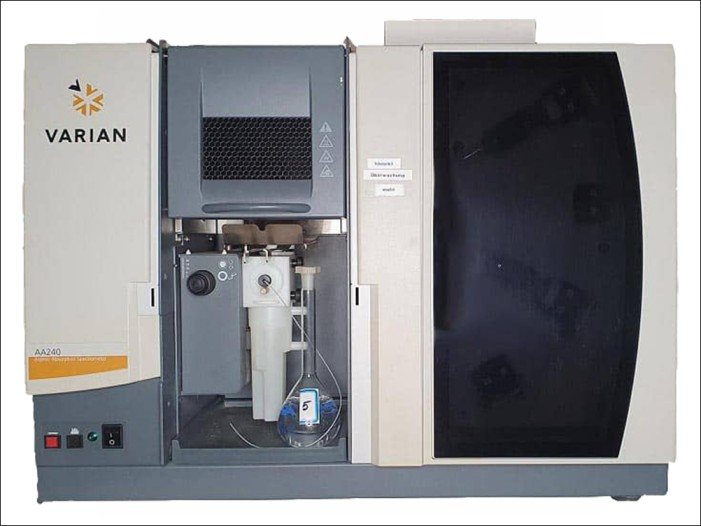 جذب اتمی VARIAN مدل AA240