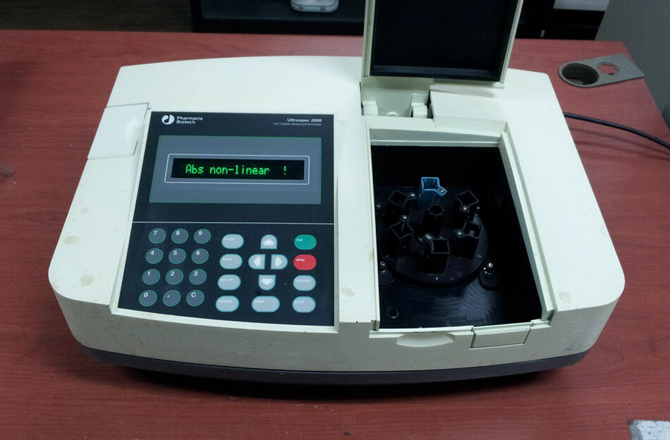 spectrophotometer amersham ultrospec 2000